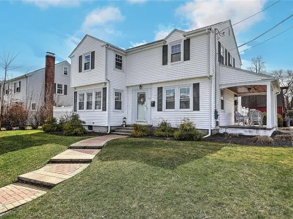 78 Fairfield Rd, Cranston, RI 02910