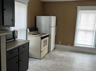 1003 S East St #3, Bloomington, IL 61701