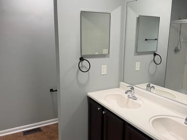 10875 Sherwood Hill Rd — Photo 21
