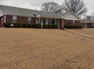 1932 E Alcy Rd, Memphis, TN 38114