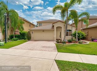 5008 Pebblebrook Ter, Pompano Beach, FL 33073