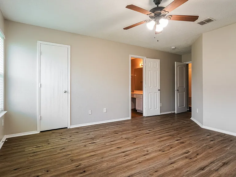 8413 Canvasback Ln — Photo 10