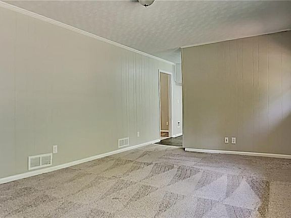 5th image of 1392 Mary Dale Dr