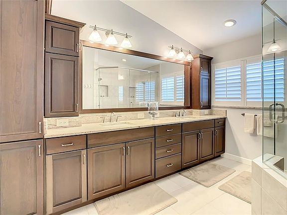 4th image of 9313 Poplar Creek Ct