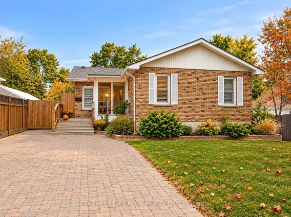 7 Wesley St, Barrie, ON L4N 2A4