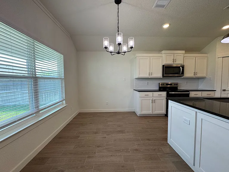 1410 Cedar River Ln — Photo 13