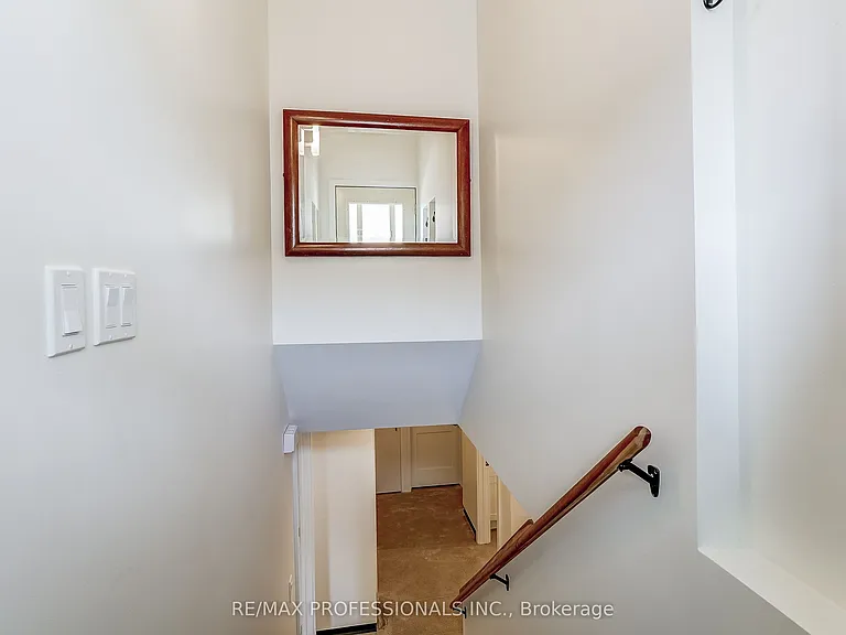 9 Cashman Cres #BASEMENT — Photo 4