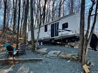 109 Antler Ln, Milford, PA 18337