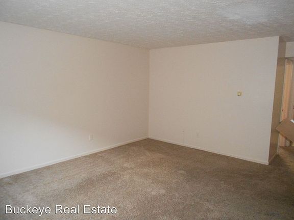 3rd image of 606 Riverview Dr APT O