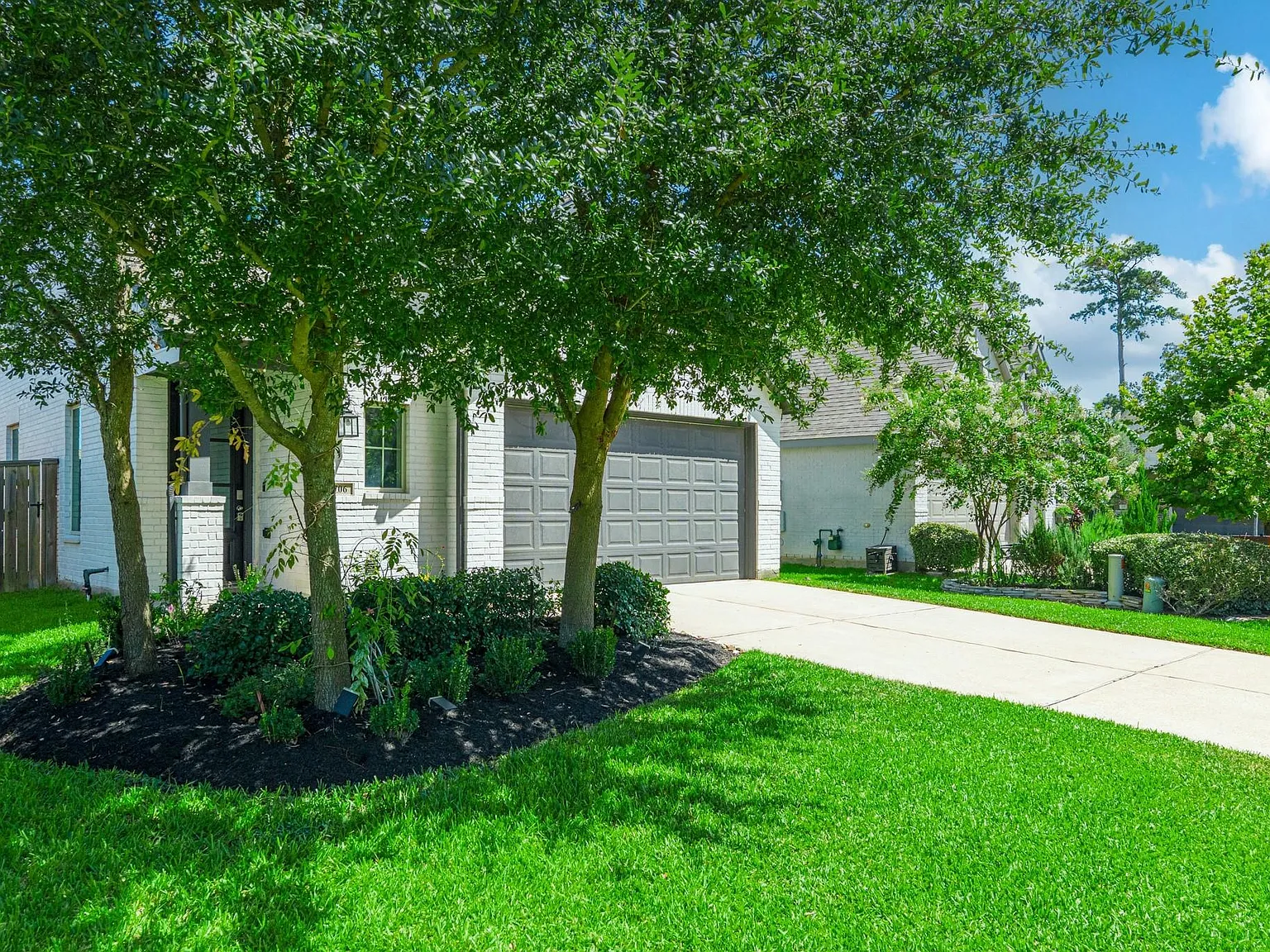 5 bed, 3.0 bath, 2650 sqft, $3,500 — Photo 3