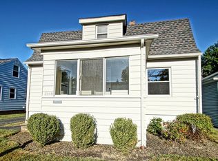 1360 Iroquois Ave, Mayfield Heights, OH 44124