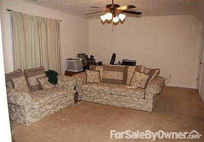 Bonus Room : Computer Room Next to Bonus Room