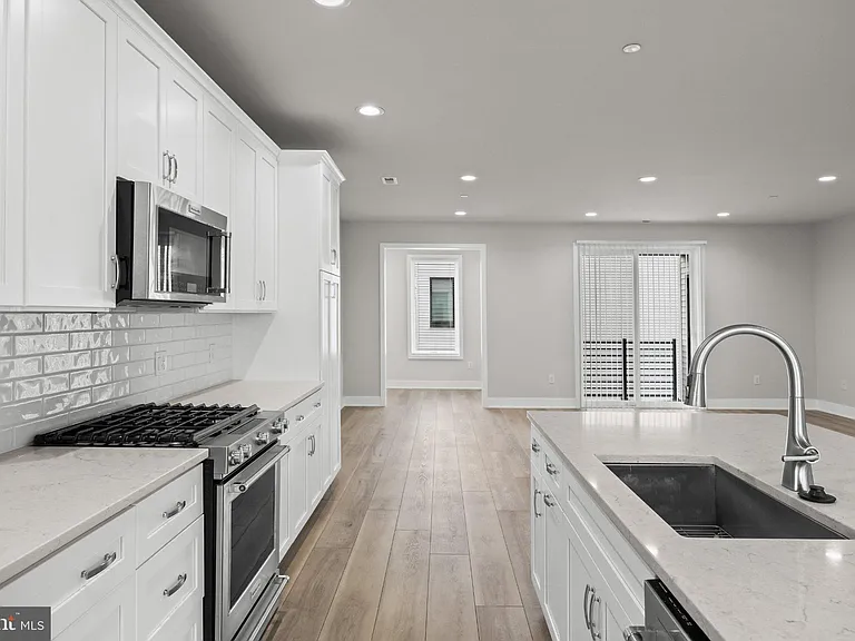 2150 Northbank Pl #143 — Photo 13