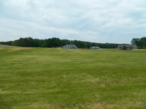 5790 MAPLE ROAD #Lt23, West Bend, WI 53095