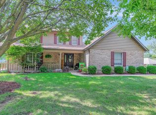 419 Tupelo Dr, Belleville, IL