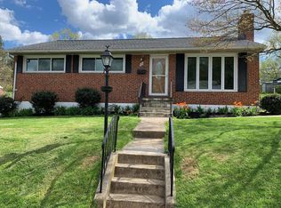 29 Hathaway Rd, Lutherville Timonium, MD 21093