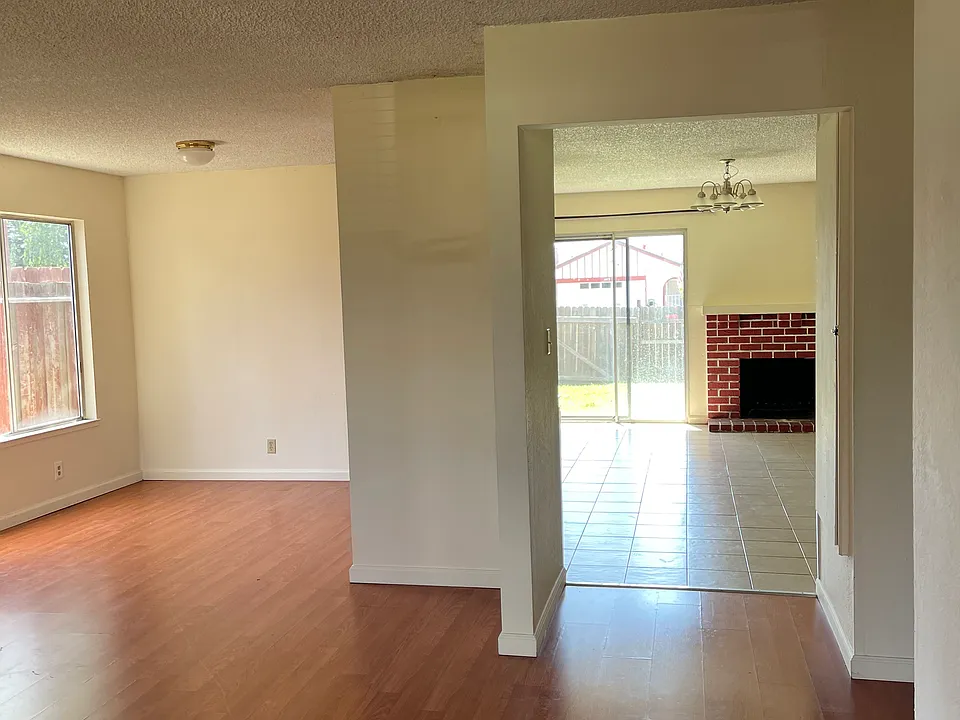 Carnation Cir