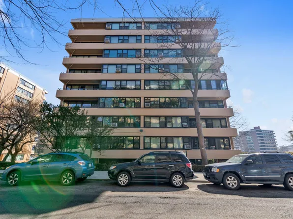 166-10 Powells Cove Boulevard #5D, Beechhurst, NY 11357