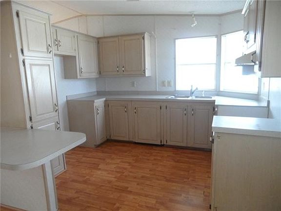 2nd image of 3302 Columbrina Cir