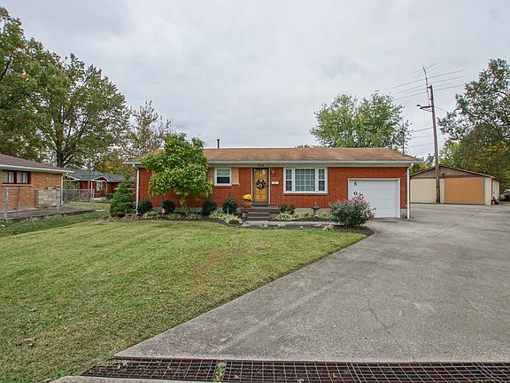 2nd image of 5010 Oak Park Dr