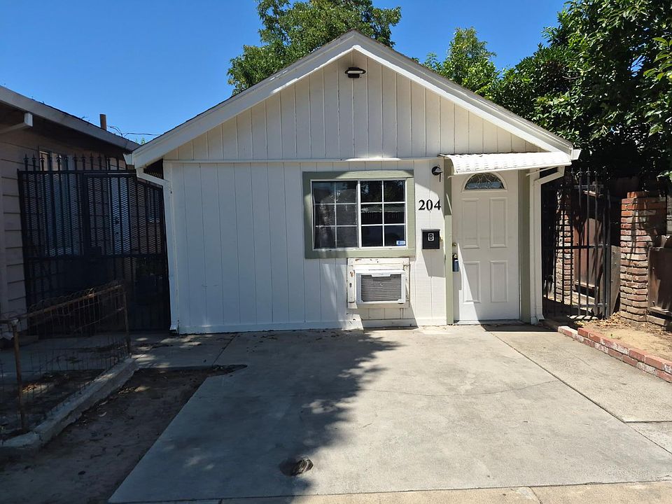 2nd image of 204 College Ave