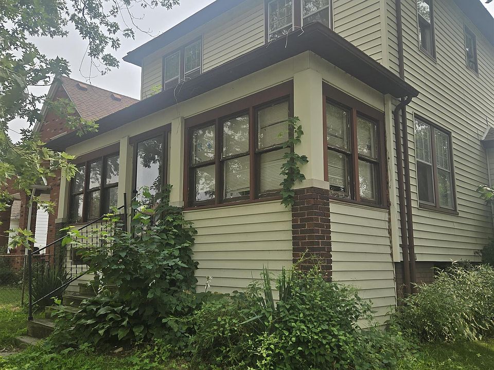 2nd image of 139 Perry Pl