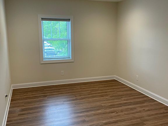 4th image of 205 W Main St #5