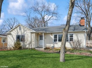1320 Arbor Vitae Rd, Deerfield, IL 60015