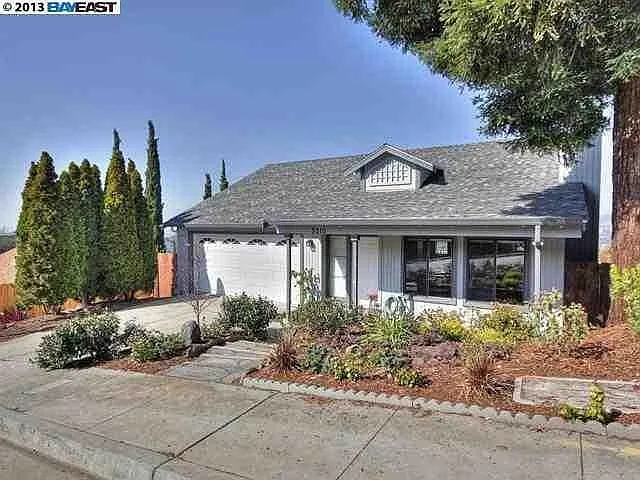3210 Shawn Way photo 1