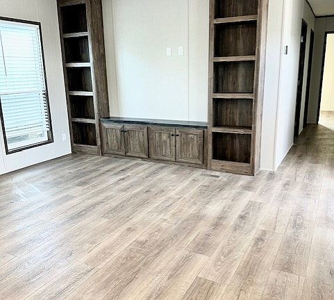 3rd image of 3301 S Bryant Ave #100