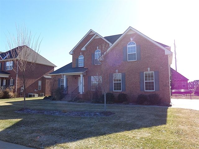 1st image of 3425 Genoa Dr