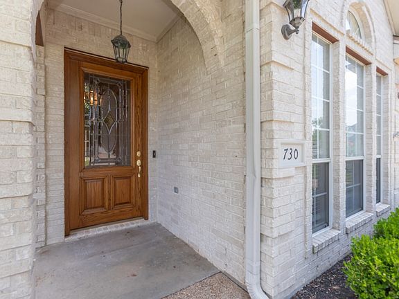 2nd image of 730 Plum Hollow Dr