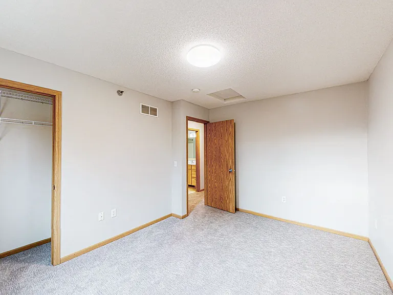 Cedar Pointe Townhomes — Photo 116