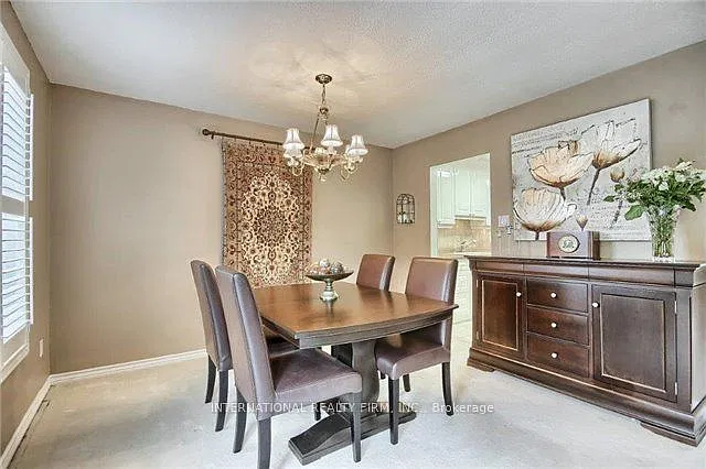 4 bed, $3,200 — Photo 2