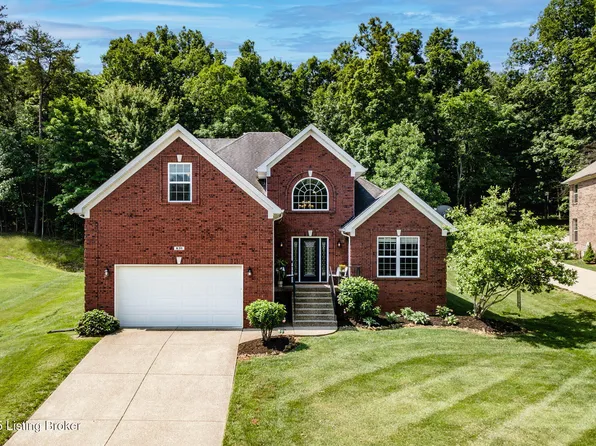 631 Chieftain Dr, Fairdale, KY 40118