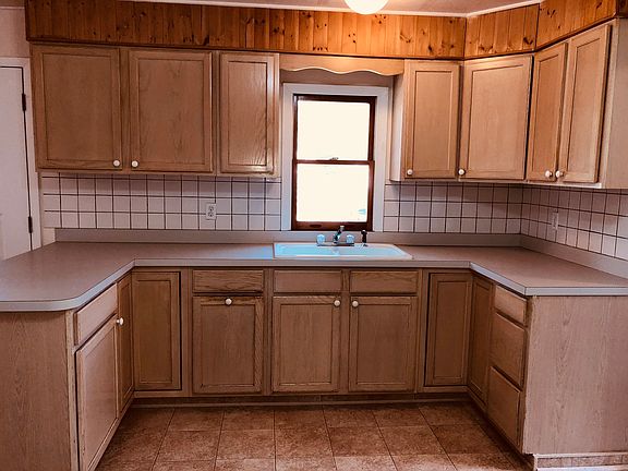 3rd image of 2318 Brentwood Ave