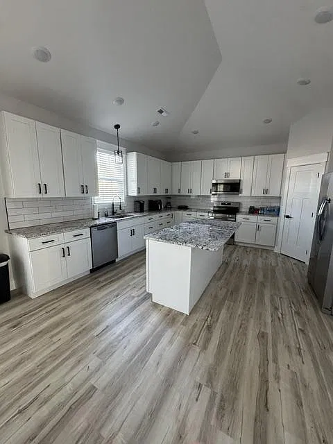 107 Blatina Dr — Photo 2