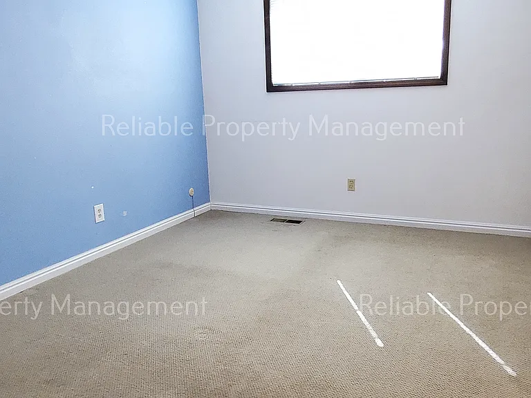 2169 Brentwood Dr — Photo 13