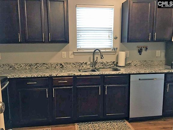 5th image of 120 Hamlet Park Dr