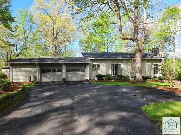 26 Glenwood Terrace Ext, Stuart, VA 24171