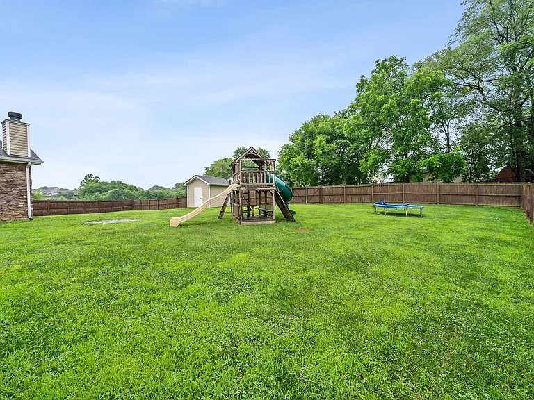 1170 Dygert Ct — Photo 35