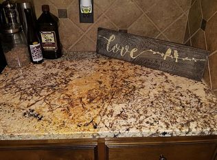 25078 W 150th Ter, Olathe, KS 66061