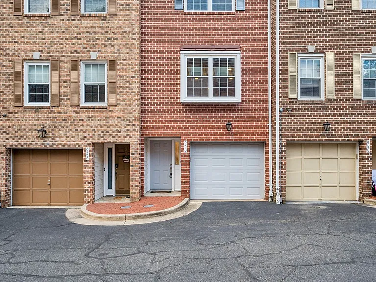 948 S Rolfe St — Photo 1