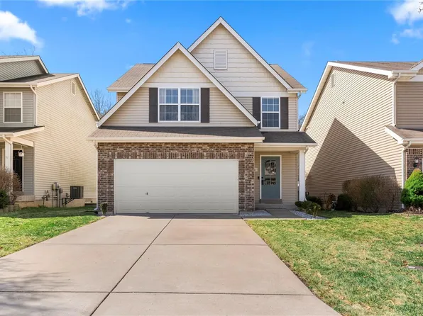 559 Parkgate Dr, Lake Saint Louis, MO 63367
