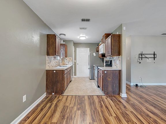 5th image of 4617 Russells Pond Ln