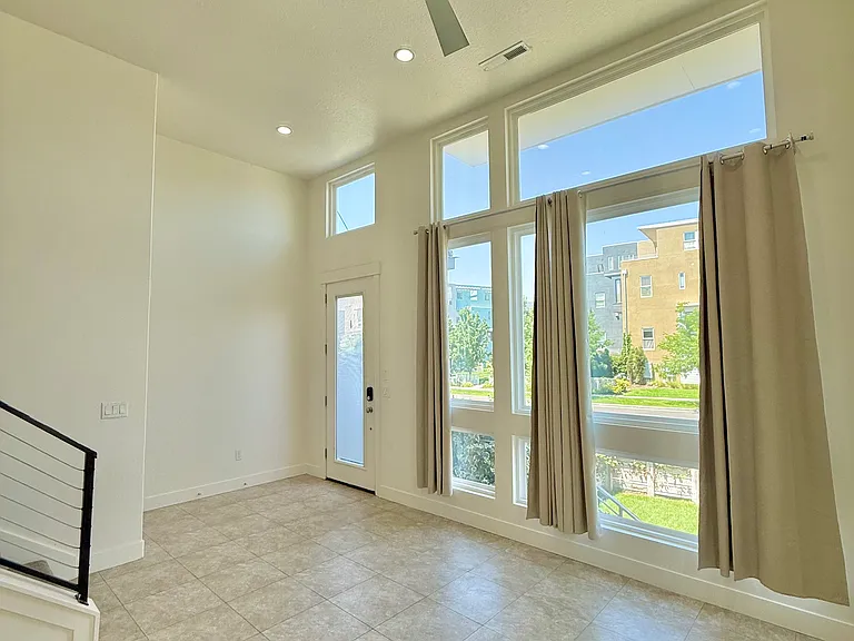 4723 W Daybreak Rim Way — Photo 10