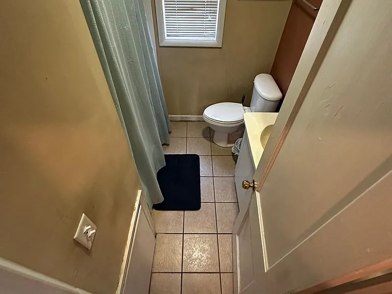 1604 College St #1606 — Photo 6