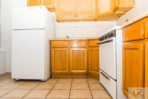 Rented by Urban Realty NYC | media 12