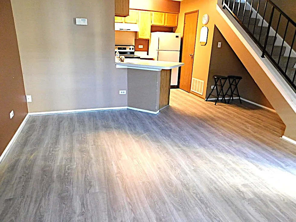 1 bed, 800 sqft, $1,550 — Photo 4