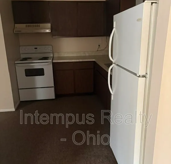203 S Elruth Ave #4 — Photo 2